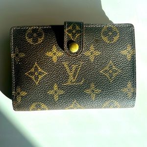 LOUIS VUITTON WALLET